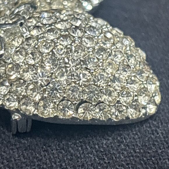 Vintage Weiss Rhinestone Brooch Strawberry Fruit Pin Clear Silver Tone - Picture 10 of 15